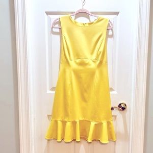 Nine West Soft Yellow Sheath Dress with Ruffled Trim Bottom Size 8